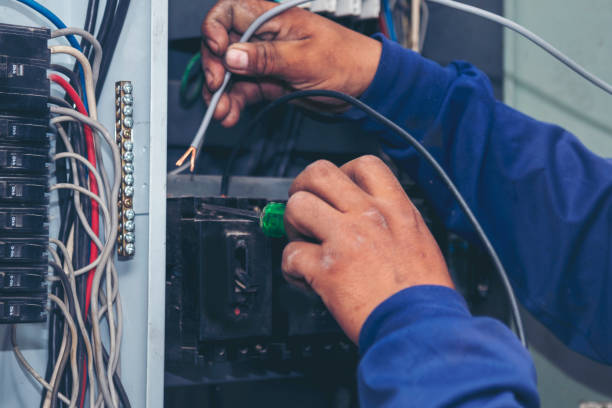 Best Emergency Electrical Repair  in West Dundee, IL